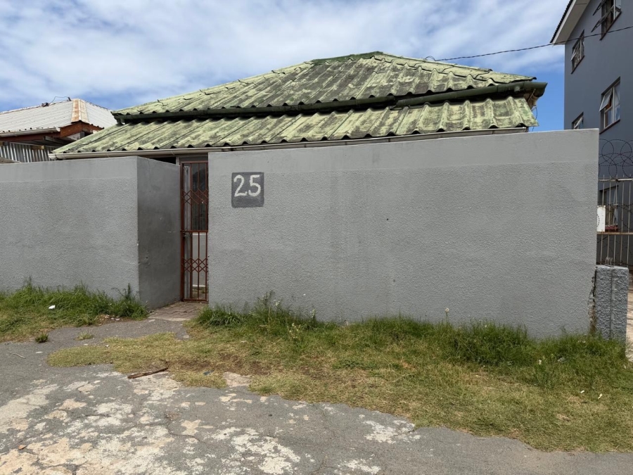 4 Bedroom Property for Sale in Quigney Eastern Cape